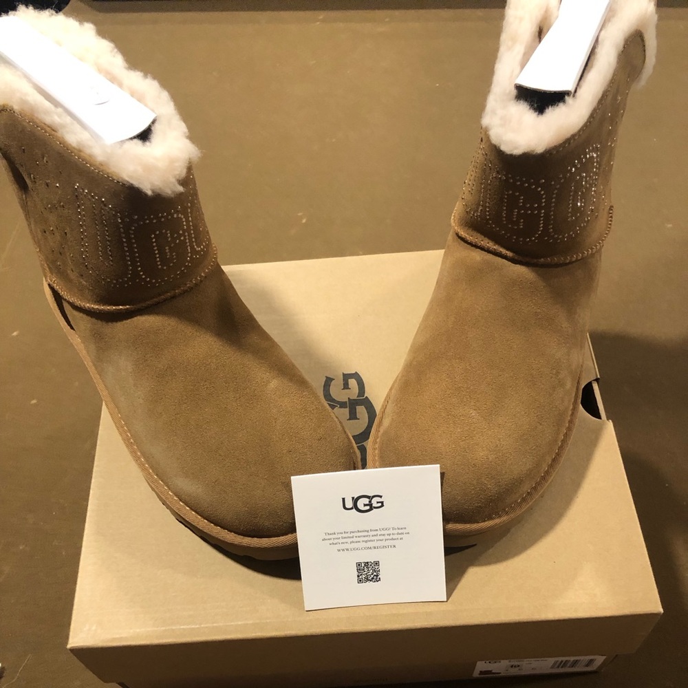 Classic Ugg Gems Mini